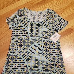 Lularoe Medium Classic T